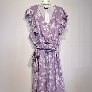 BloomChic Lilac Floral Maxi Dress Size 22-24